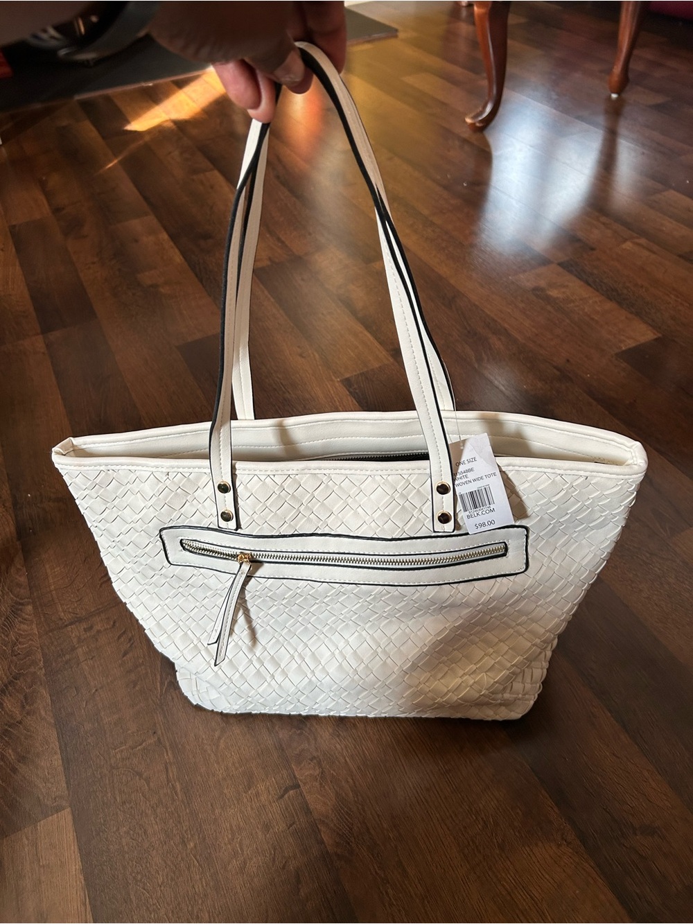 NWT Woven Tote Bag in White - Women Bags